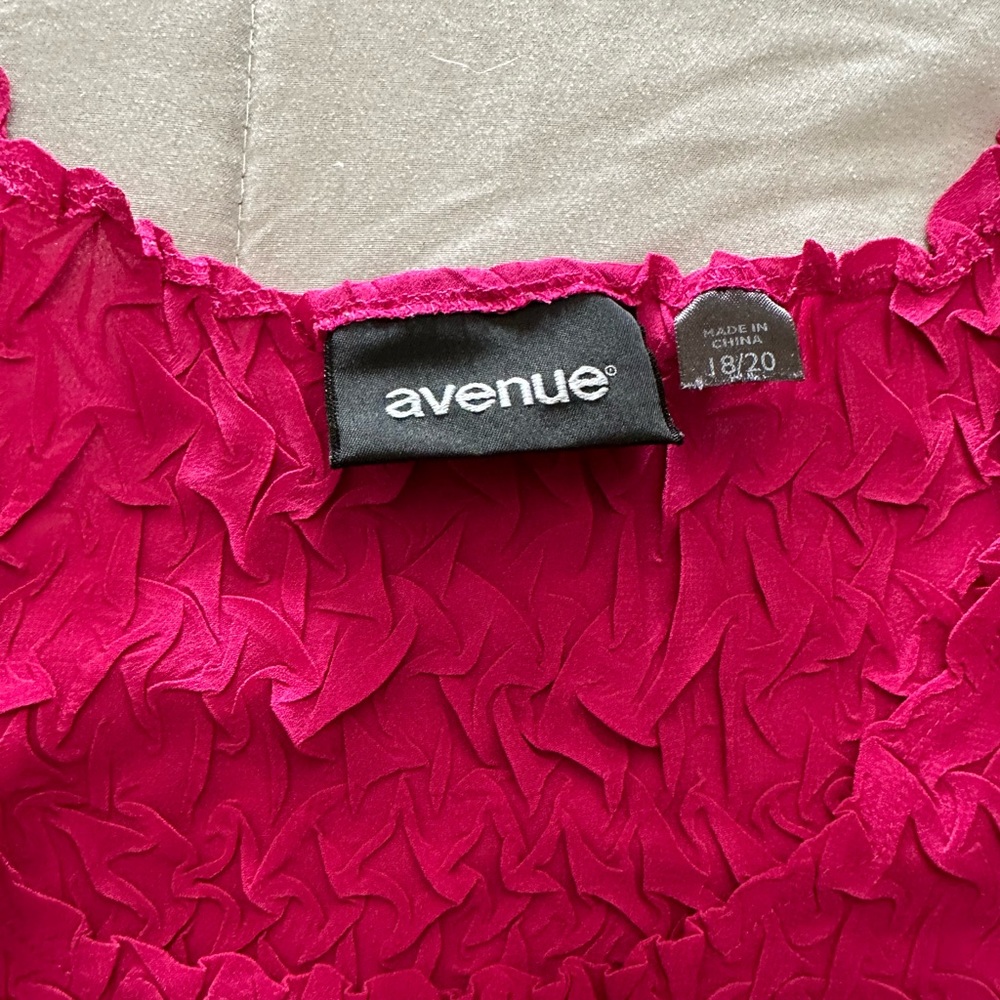 Avenue Pink top - Picture 2 of 2